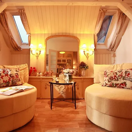 Апарт-отель Weisst Du Noch - Gaestehaeuser &