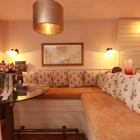 Weisst Du Noch - Gaestehaeuser & Апарт-отель 4*